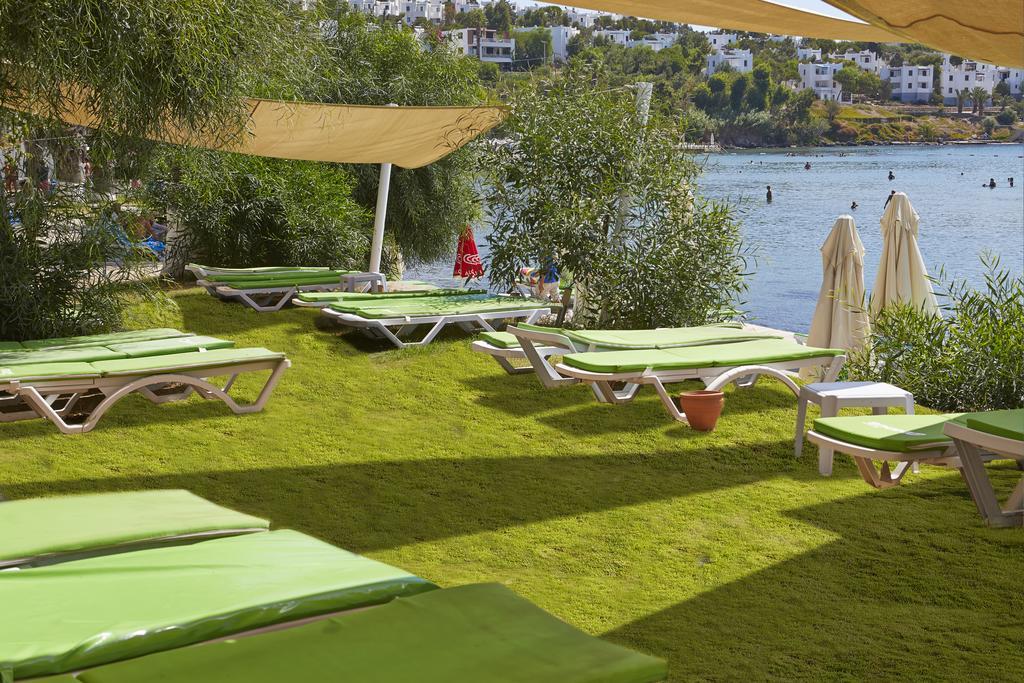 Meteor Beach Hotel Тургутрейс Экстерьер фото
